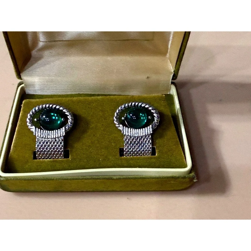 Vintage Mens Swank Silver‎ Tone Green Cabochon Mesh Wrap Around Cufflinks w Box